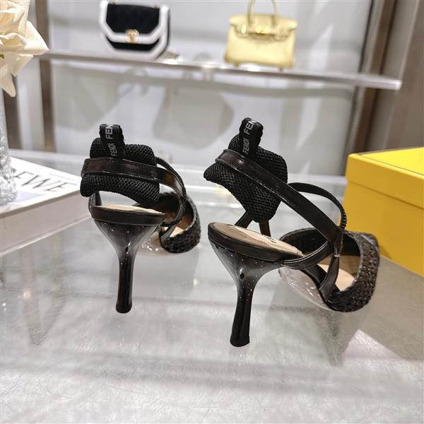 2025112818419126 260